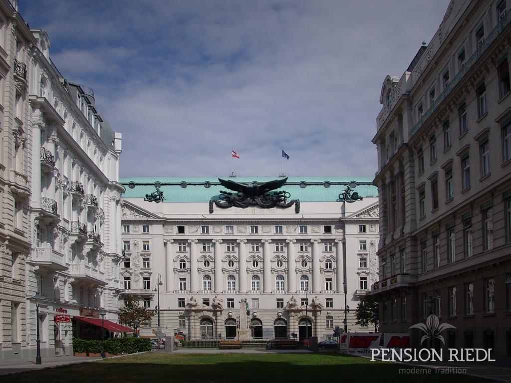 Pension Riedl Wien Eksteriør bilde
