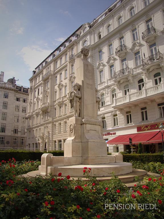 Pension Riedl Wien Eksteriør bilde