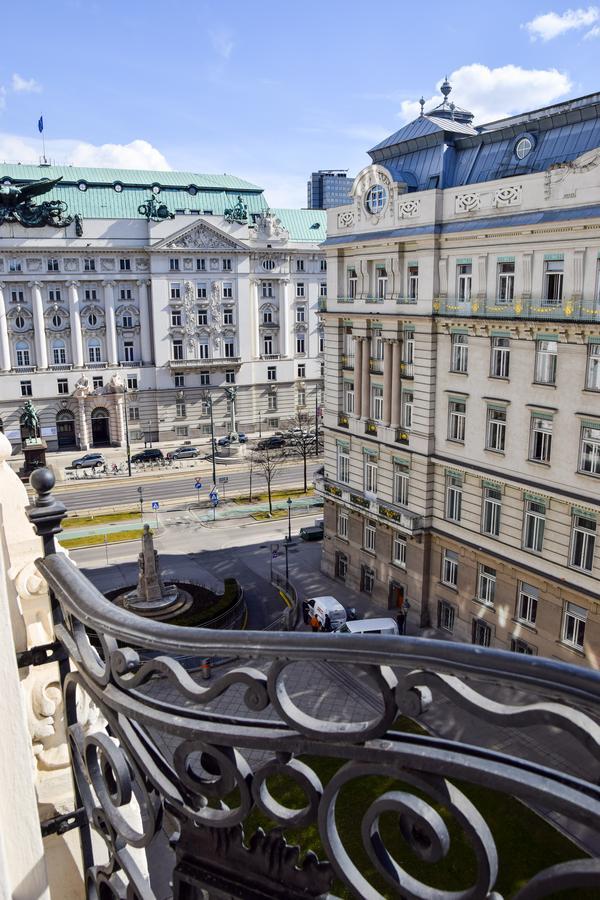Pension Riedl Wien Eksteriør bilde